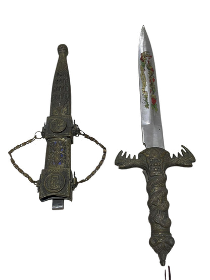 خنجر برونزي صيني عتيق مع غمد - منحوت ومُطلي يدويًا، القرن العشرين