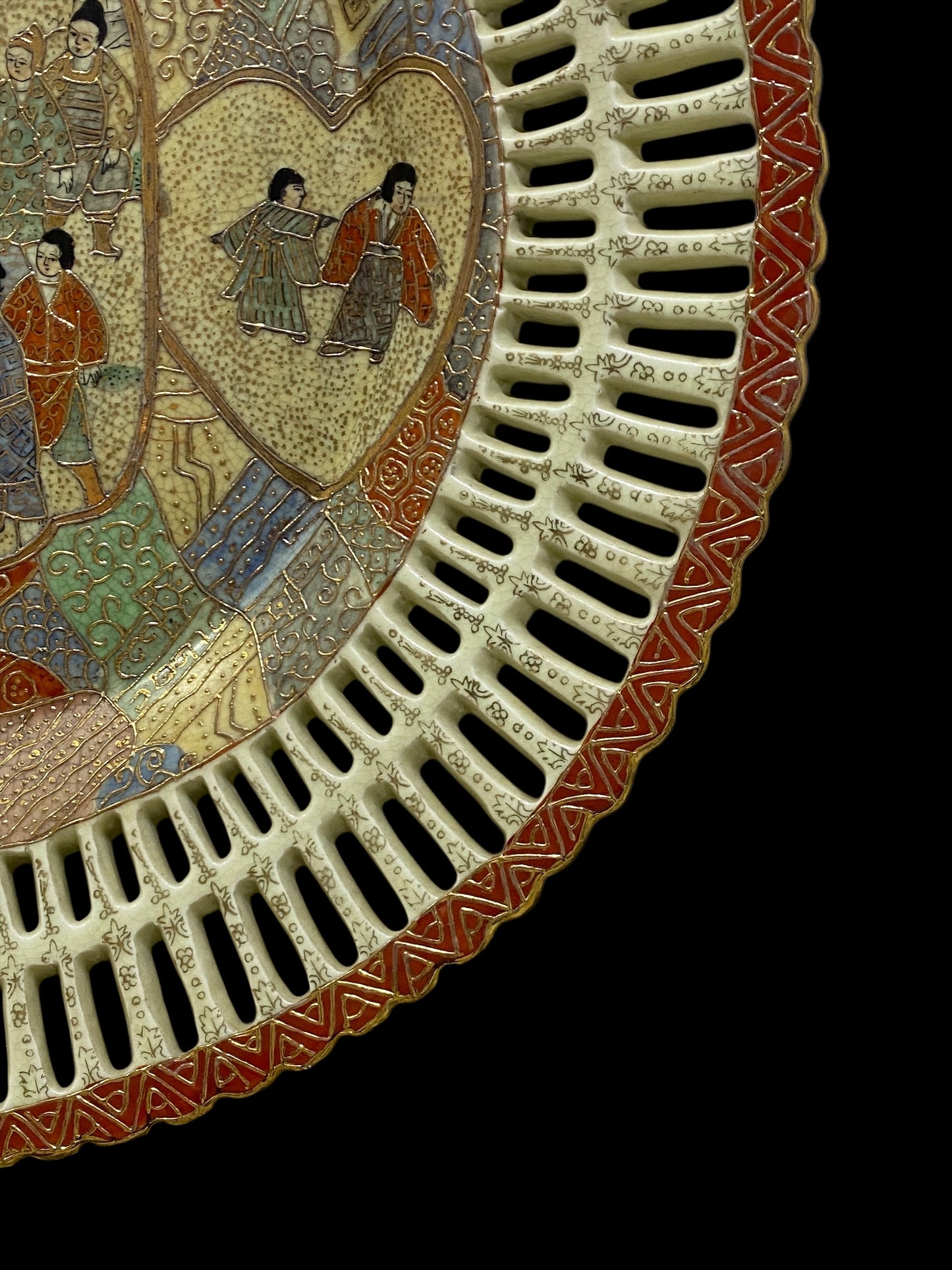 Antique Chinese Satsuma Reticulated Round Plate – Filigree Edge – Hand-Painted Scene