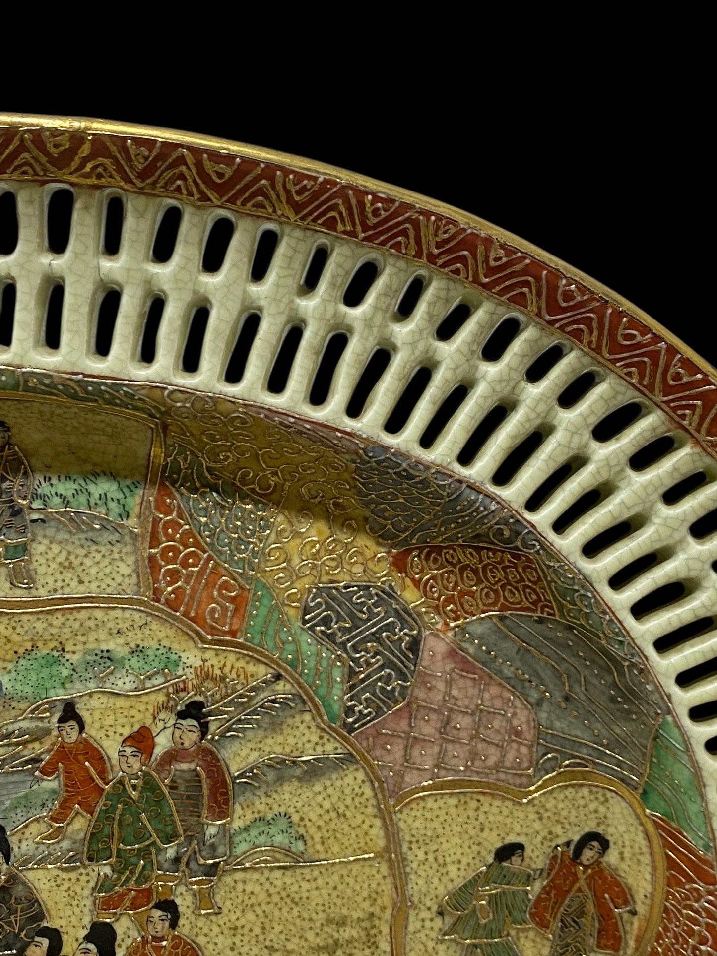 Antique Chinese Satsuma Reticulated Oval Plate – Filigree Edge – Hand-Painted Scene