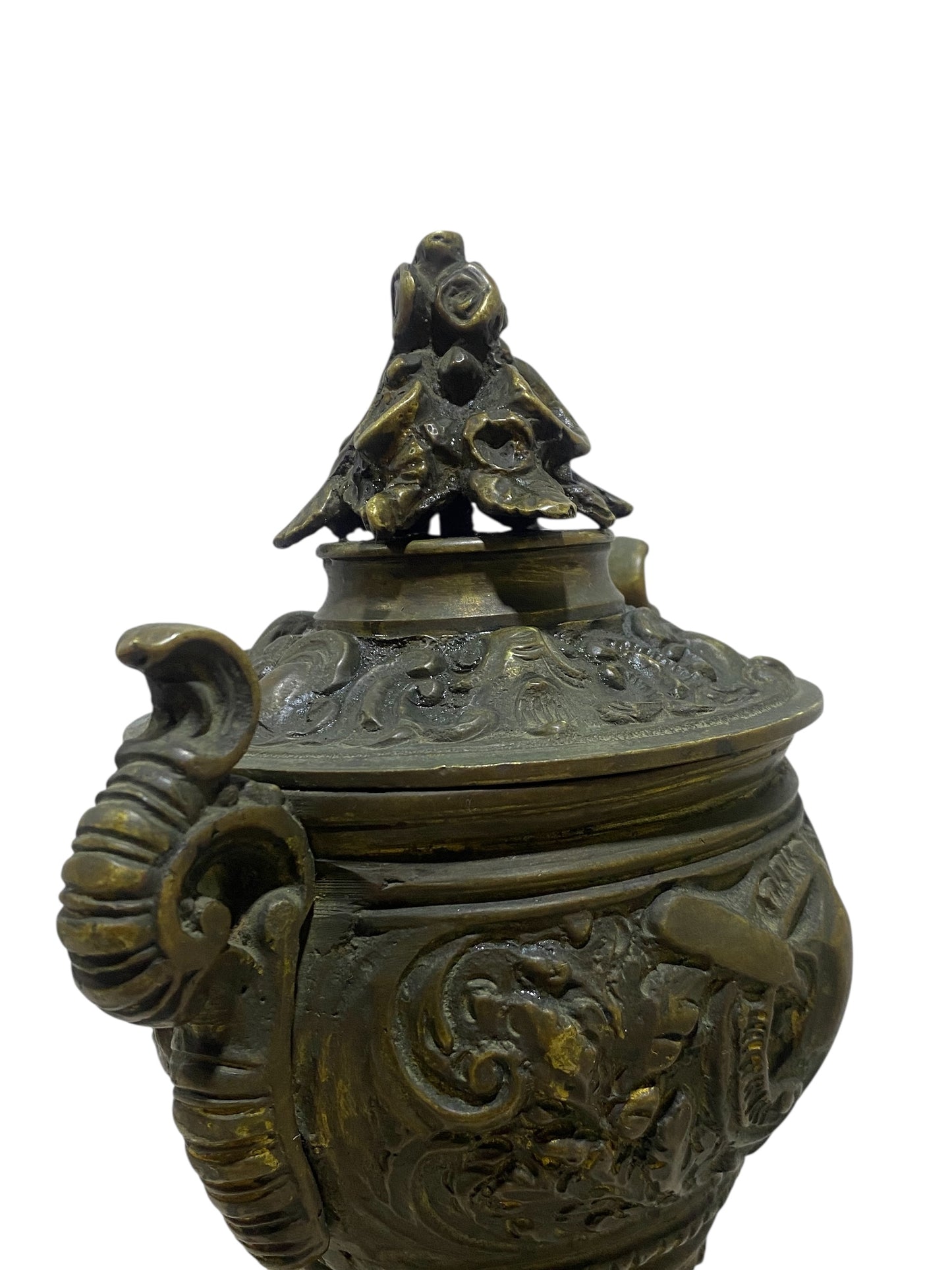 كاسوليت فرنسي عتيق من البرونز من القرن التاسع عشر مع غطاء - منحوت يدويًا