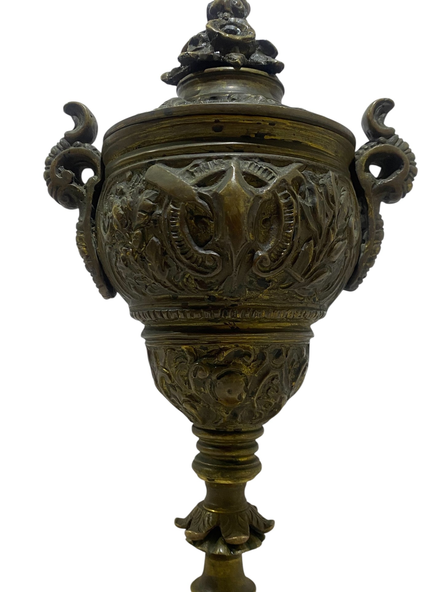 كاسوليت فرنسي عتيق من البرونز من القرن التاسع عشر مع غطاء - منحوت يدويًا