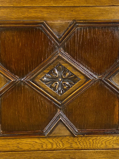 Original Antique English Bed – Hand-Carved Oak