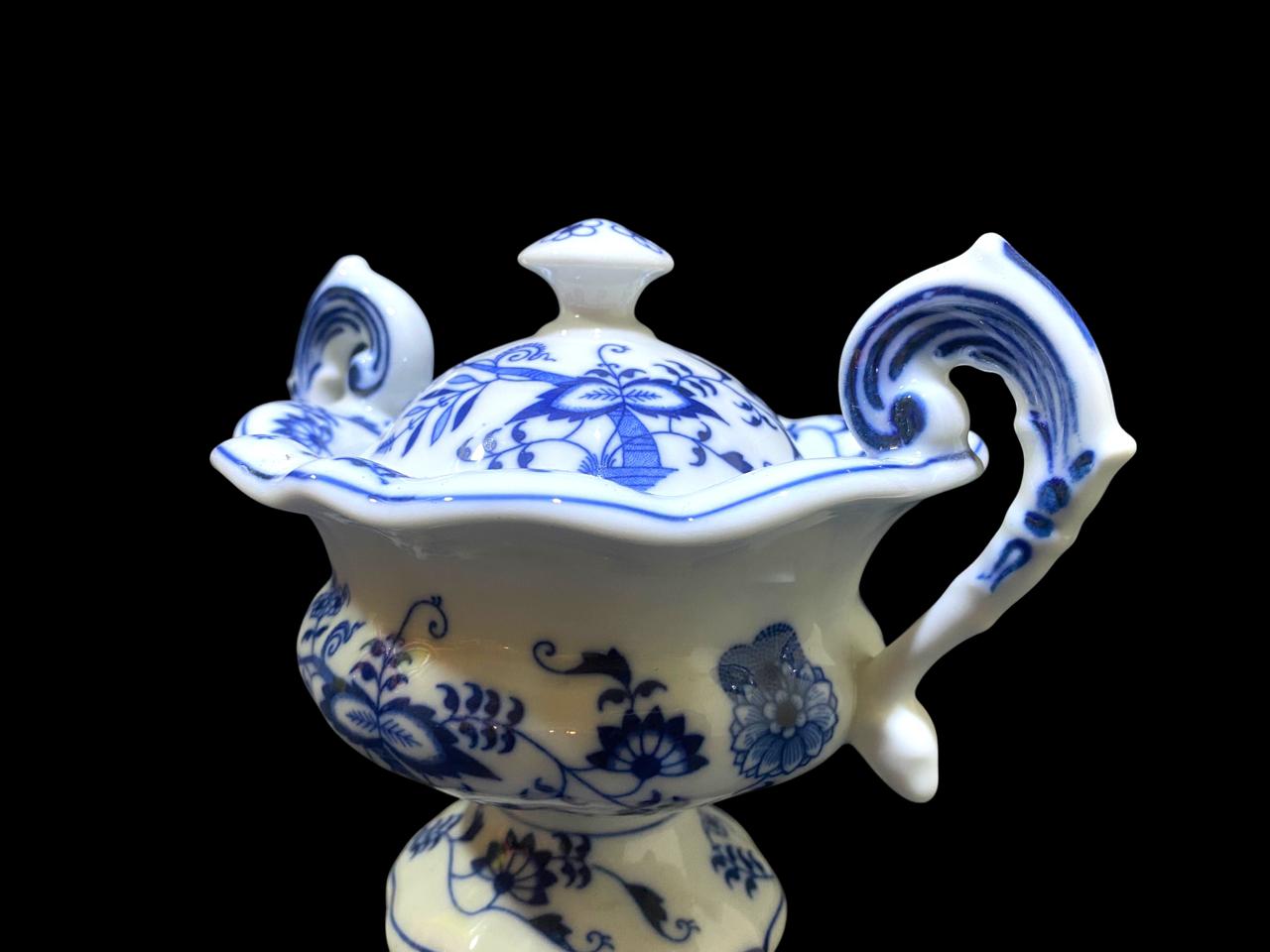 Blue Danube Japanese Lidded Sugar Bowl – Hand-Painted Export Piece
