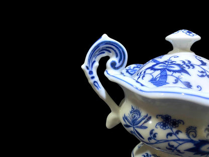 Blue Danube Japanese Lidded Sugar Bowl – Hand-Painted Export Piece