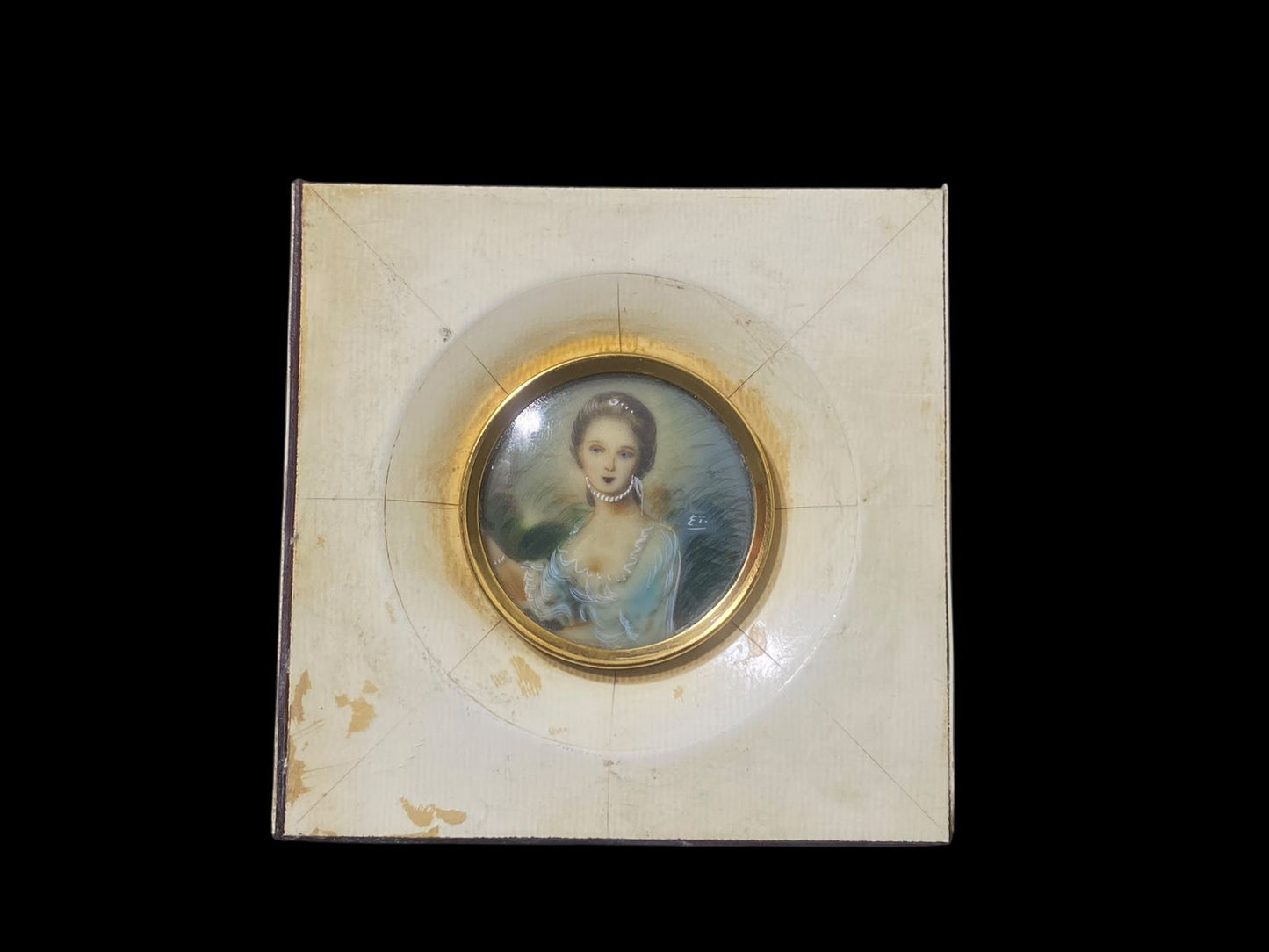 Rare Antique French Miniature – Hand-Painted on Natural Ivory, Signed by the Artist
