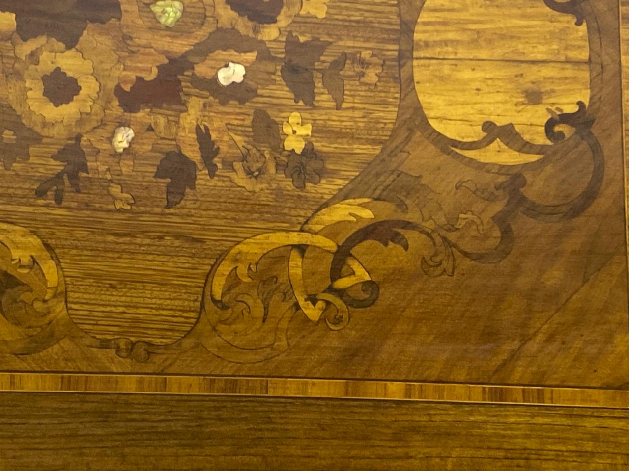 Antique French Center Table – Solid Mahogany Wood with Marquetry and Bronze Frame